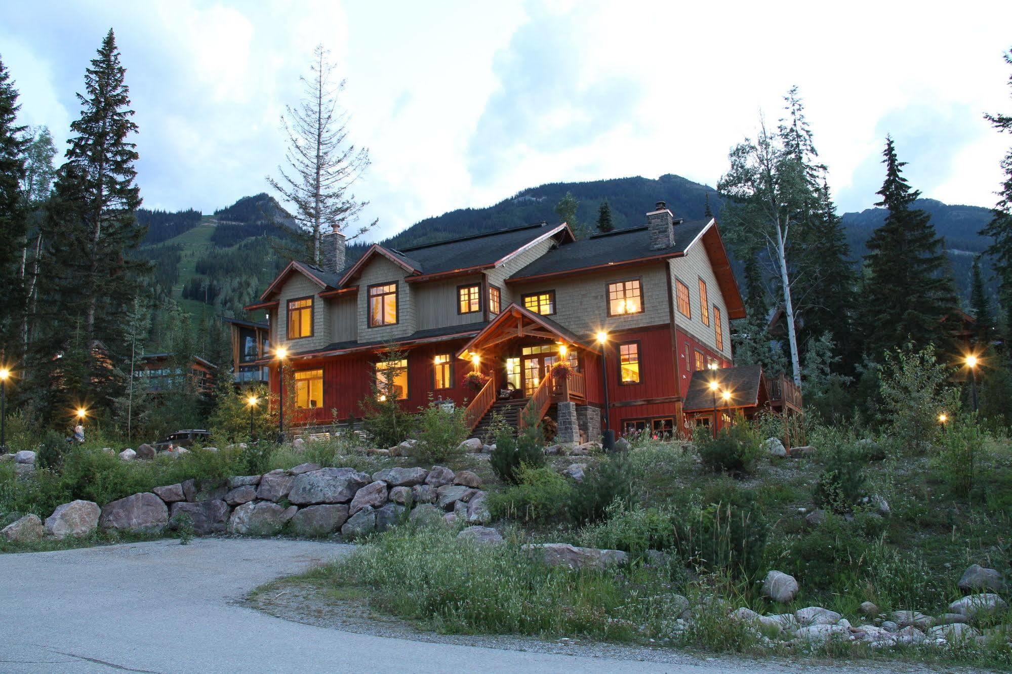 Copper Horse Lodge Golden Exteriör bild